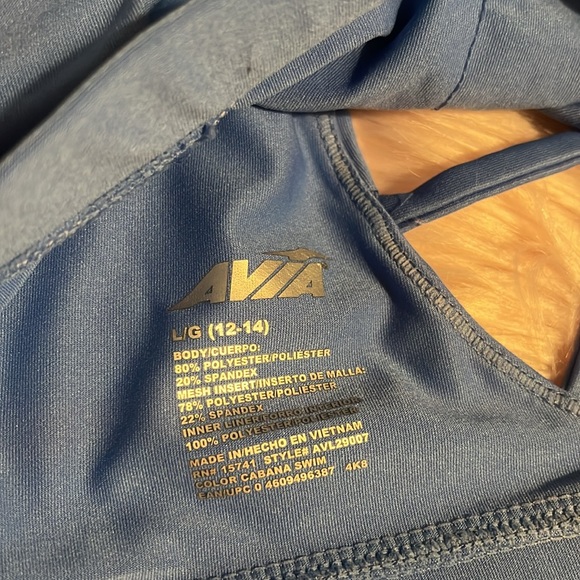 Nike/Victoria Sport/Avia Sports Bra bundle ALL LARGE - Picture 7 of 9